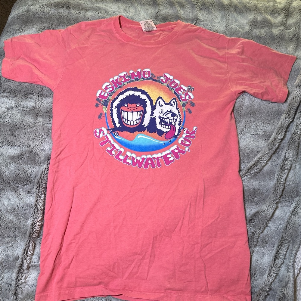 unisex small ‘Eskimo Joes’ “Life’s a beach” graphic coral pink t-shirt